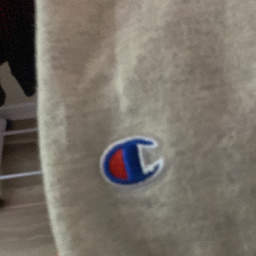 Champion UCLA sweater - Picture 3 of 4